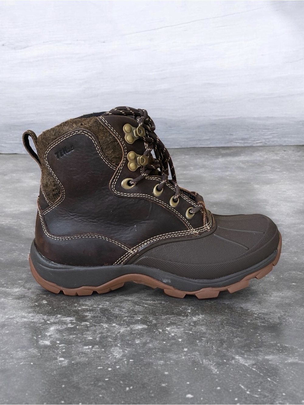 L.L. Bean Women's Storm Chaser Boots Size 8